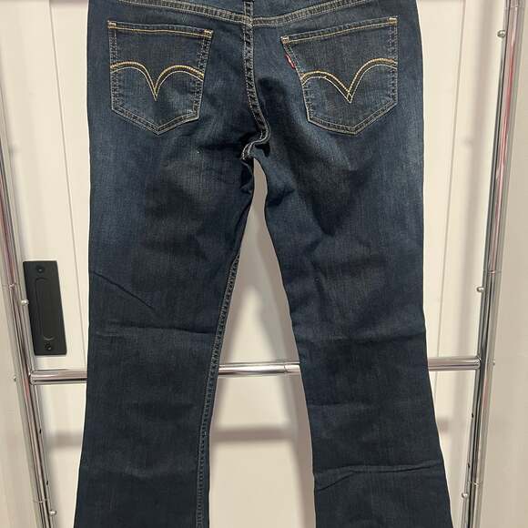 Levi's Women's 515 Bootcut Dark Wash Denim Jeans - Picture 3 of 5